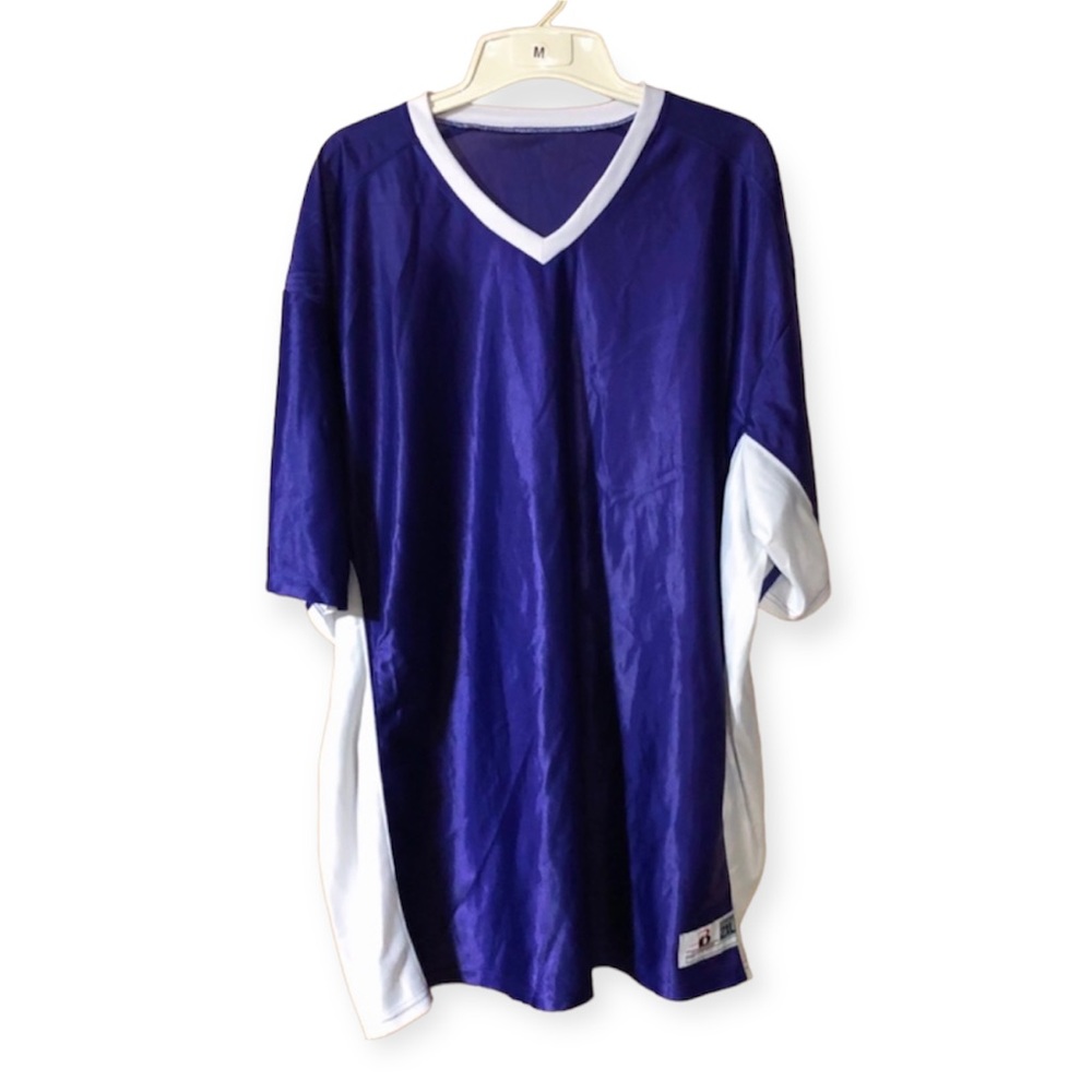 men's athletic shirt